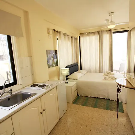 Διαμέρισμα Village *